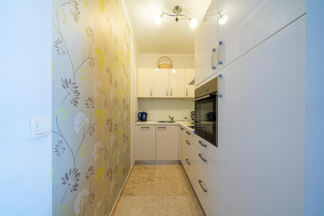 Sea View Apartments In Будва Екстериор снимка