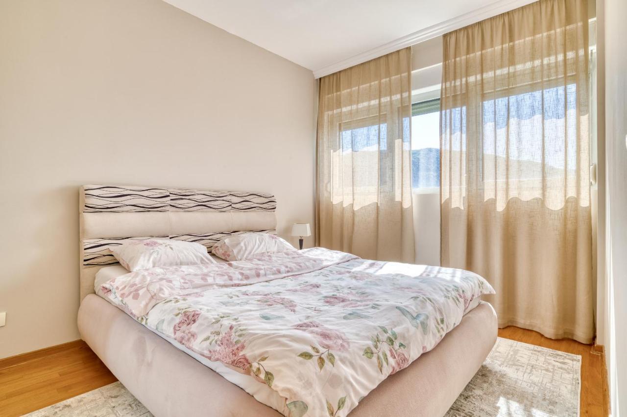 Sea View Apartments In Будва Екстериор снимка