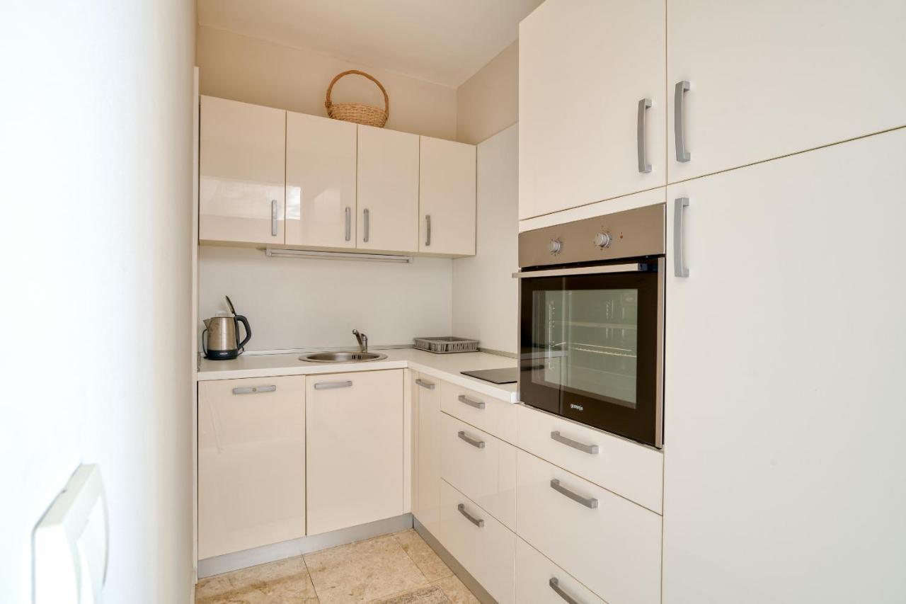 Sea View Apartments In Будва Екстериор снимка